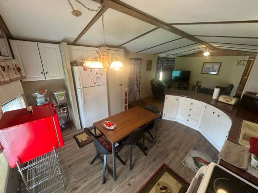 543 Lake Henry Drive a Winter Haven, FL Mobile or Manufactured Home for Sale